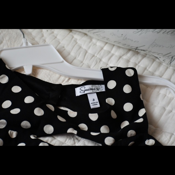 Dots - Picture 4 of 4